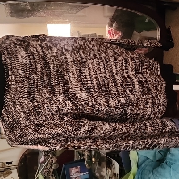 Frontline VINTAGE 80''S Pink & Black sweater - good condition, size Large - Picture 4 of 5